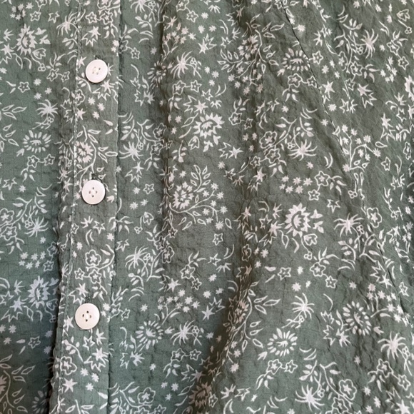 Madewell | Seersucker Puff-Sleeve Cutout Midi Dress in Piazza Floral - Picture 5 of 9